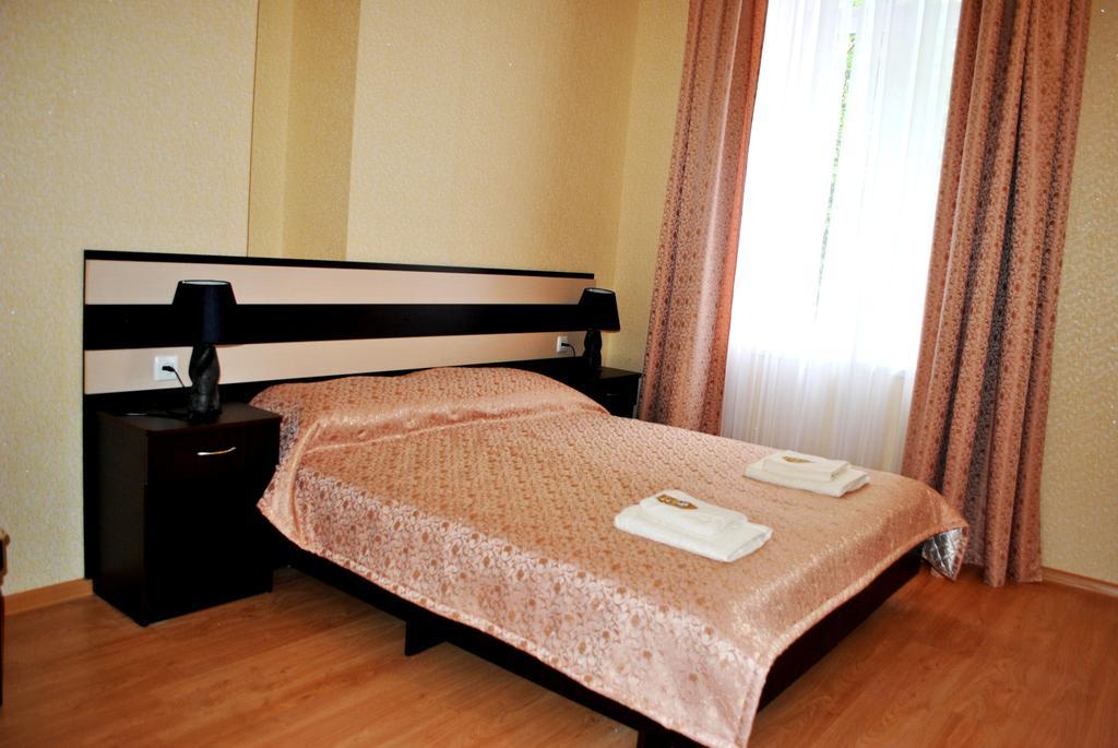 Elegia Hotel Charkiv Esterno foto